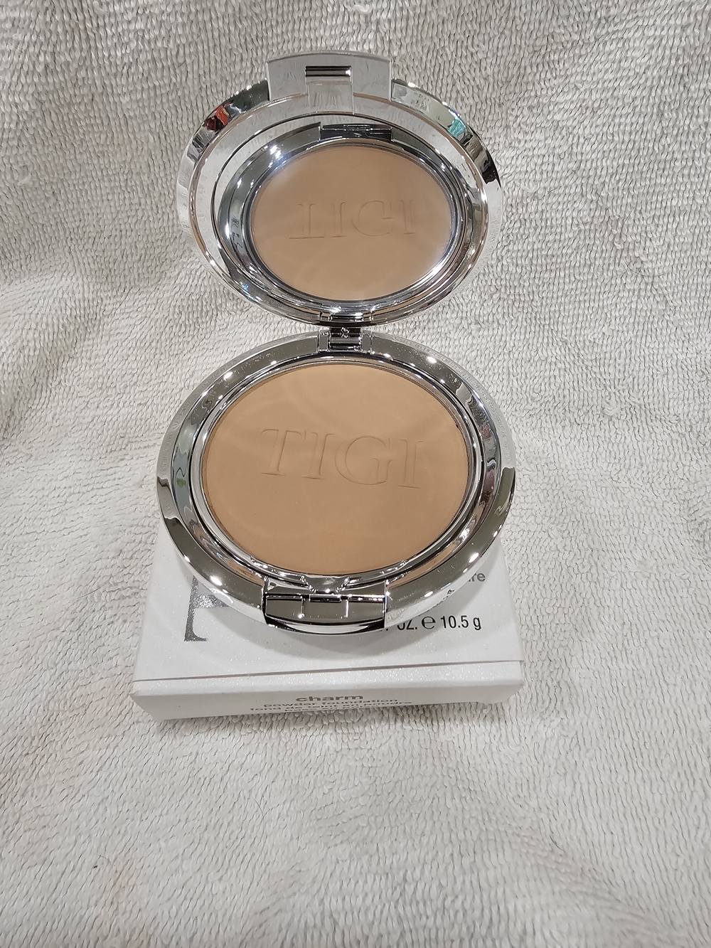 TIGI Powder Foundation Foundation Charm